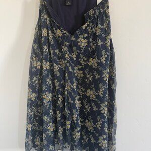 Floral‎ Navy Sleeveless Womens M Blouse By Daytrip With Smocked Back Coquette